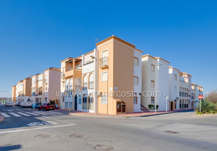 Bungalou a Torrevieja, Alicante, Torrevieja - € 129.990 | Ref: T89717 - foto 1